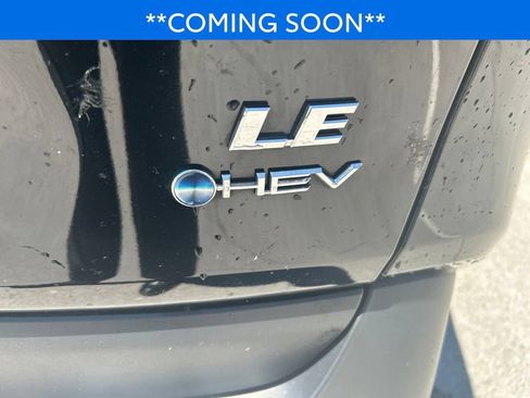 Used 2025 Toyota RAV4 LE AWD/4WD image 15