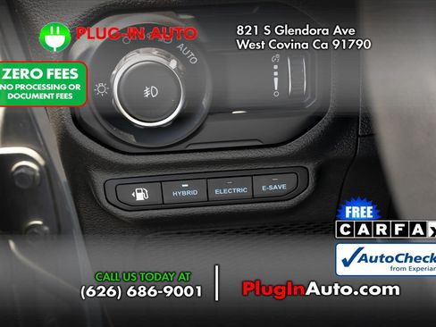 Used 2023 Jeep Wrangler Unlimited AWD/4WD image 25