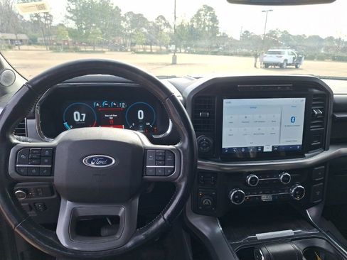 Used 2021 Ford F150 Lariat w/ Equipment Group 502A High image 3