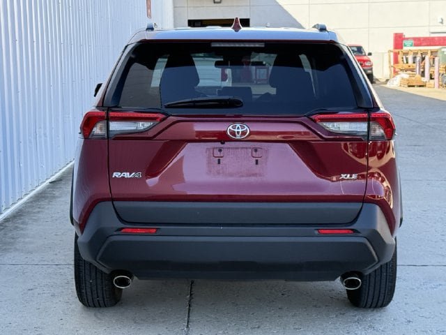 Used 2025 Toyota RAV4 XLE FWD image 5