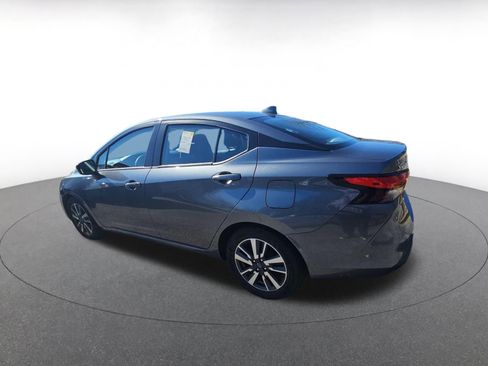 Used 2025 Nissan Versa SV image 5