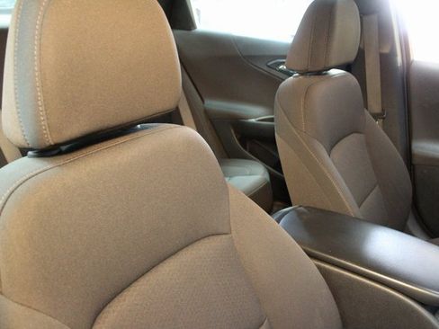 Used 2019 Chevrolet Malibu LS image 11