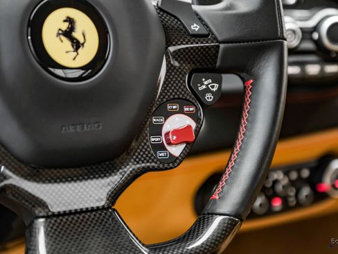 Used 2017 Ferrari 488 GTB RWD image 53