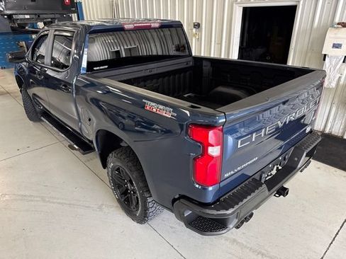 Used 2021 Chevrolet Silverado 1500 LT Trail Boss w/ Bed Protection Package AWD/4WD image 9