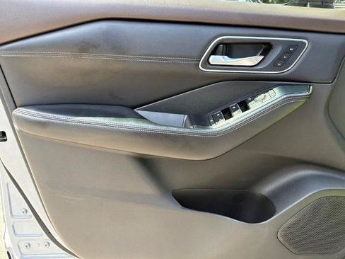 Certified 2021 Nissan Rogue SL w/ Premium Package FWD image 14