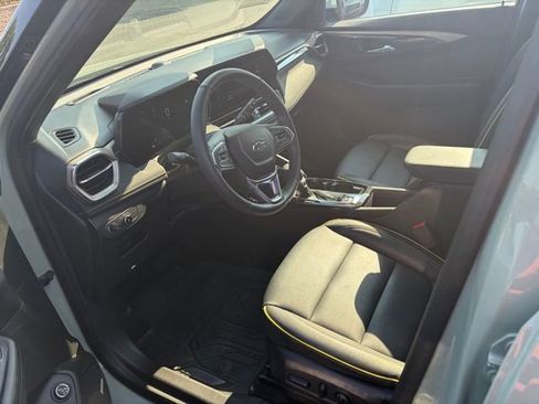 Used 2025 Chevrolet TrailBlazer ACTIV w/ Convenience Package FWD image 10