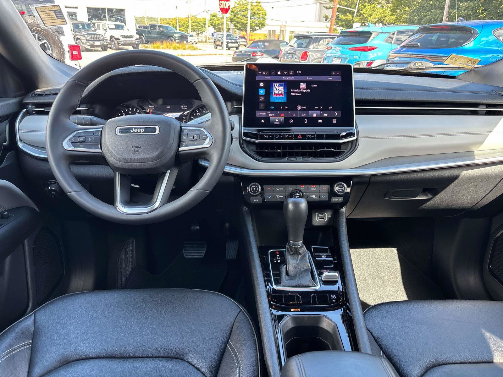 Certified 2025 Jeep Compass Limited AWD/4WD image 11