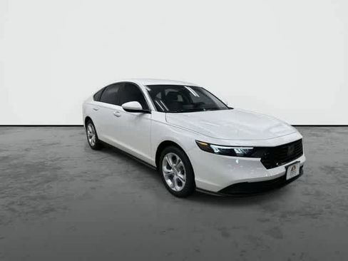 New 2025 Honda Accord LX image 6