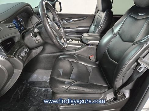 Used 2018 Cadillac Escalade ESV Platinum image 12