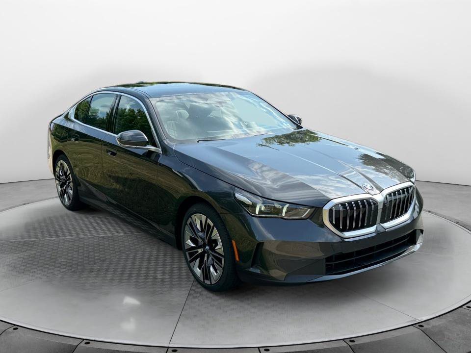 New 2027 BMW 530i xDrive w/ Premium Package AWD/4WD image 1