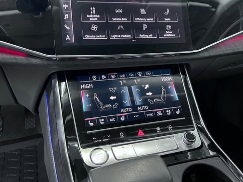 Used 2019 Audi Q8 Prestige image 20