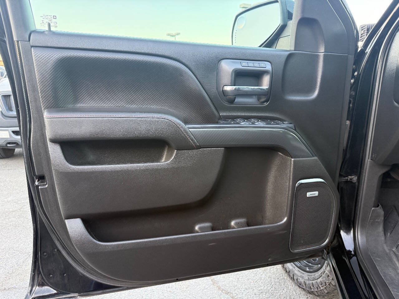 Used 2018 GMC Sierra 1500 SLT w/ All Terrain X Package AWD/4WD image 9