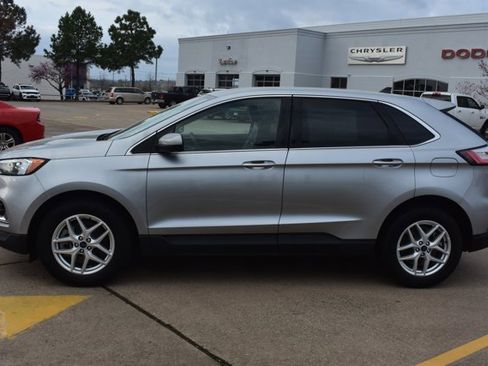 Used 2022 Ford Edge SEL image 9