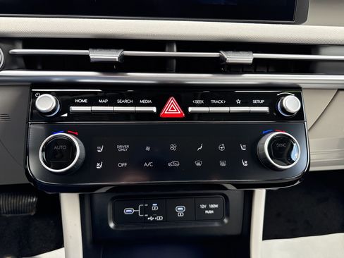 New 2026 Hyundai Tucson Limited image 28