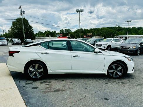 Used 2021 Nissan Altima 2.5 SL image 4