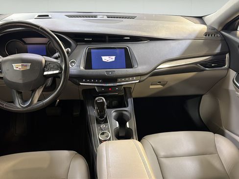 Used 2021 Cadillac XT4 Luxury w/ Driver Awareness Package FWD image 19