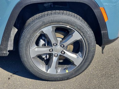 New 2026 Jeep Grand Cherokee Limited image 5