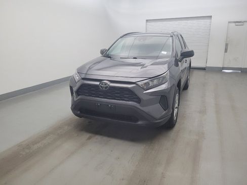 Used 2021 Toyota RAV4 LE image 15