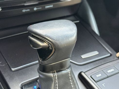 Used 2019 Lexus ES 350 w/ Premium Package image 16