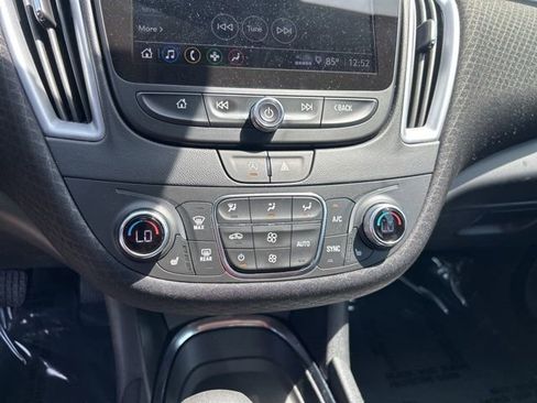 Used 2023 Chevrolet Malibu LT FWD image 25