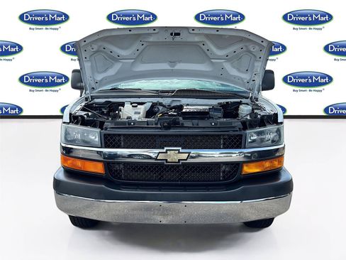 Used 2020 Chevrolet Express 3500 LT w/ LT Preferred Equipment Group RWD image 31