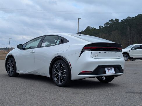 New 2026 Toyota Prius XLE image 4