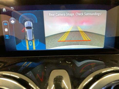 Certified 2026 Mercedes-Benz GLB 250 image 24