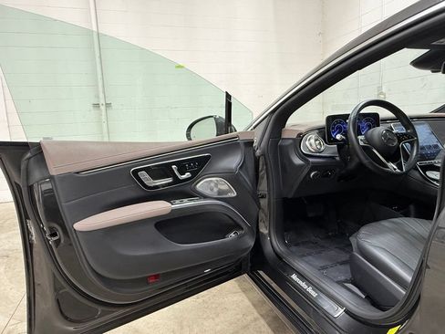 Used 2023 Mercedes-Benz EQS 450+ Sedan image 27