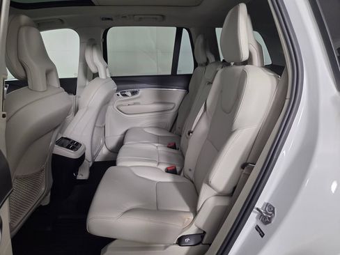 Used 2020 Volvo XC90 T5 Momentum w/ Protection Package FWD image 25