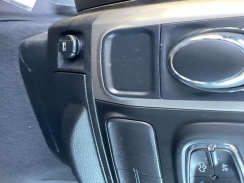 Used 2019 RAM 1500 Classic Warlock w/ Luxury Group image 13