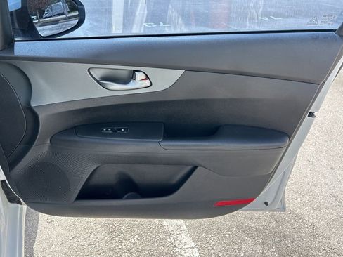 Used 2021 Kia Forte LXS image 39