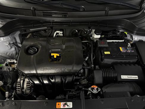 Used 2024 Kia Soul LX w/ Option Group 015 FWD image 32