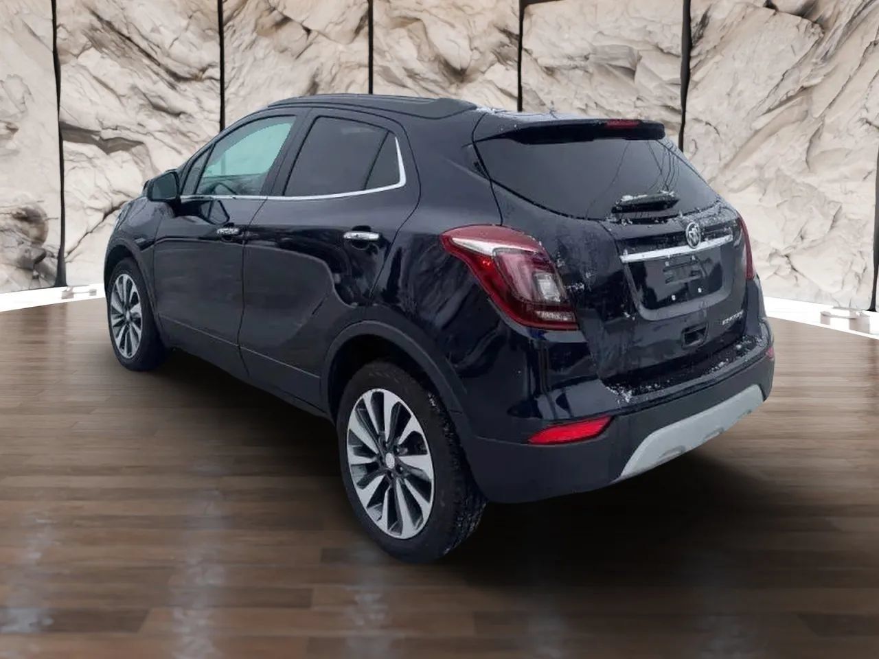 Used 2022 Buick Encore Preferred w/ Safety Package AWD/4WD image 5