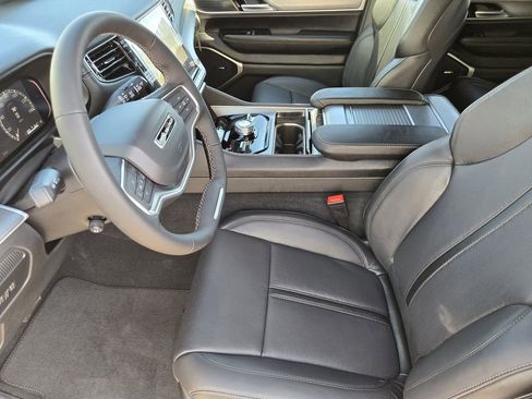 New 2026 Jeep Grand Wagoneer L Limited AWD/4WD image 8