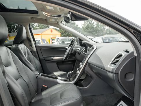 Used 2016 Volvo XC60 T5 Premier AWD/4WD image 12