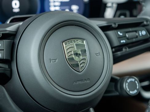 New 2026 Porsche Macan Turbo Electric AWD/4WD image 20
