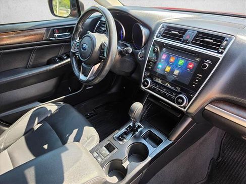 Used 2018 Subaru Outback 2.5i Limited AWD/4WD image 9