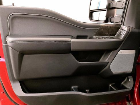 Used 2024 Ford F250 Lariat w/ Sport Appearance Package image 22