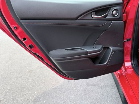 Used 2019 Honda Civic Type R image 19