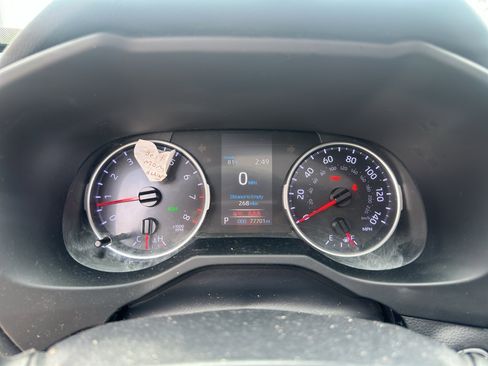 Used 2019 Toyota RAV4 XLE Premium w/ Cold Weather Package FWD image 18