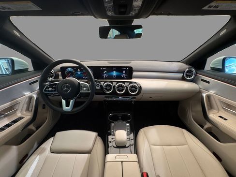 Used 2022 Mercedes-Benz CLA 250 4MATIC image 22