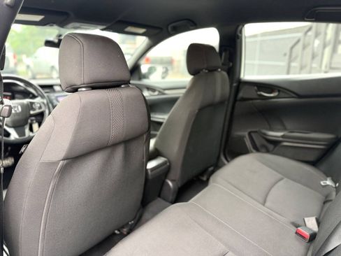 Used 2018 Honda Civic Sport image 10