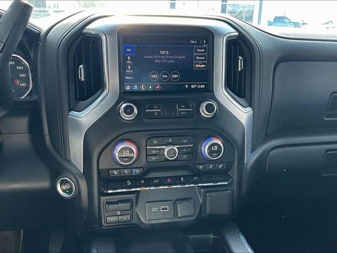 Used 2019 GMC Sierra 1500 SLT AWD/4WD image 16