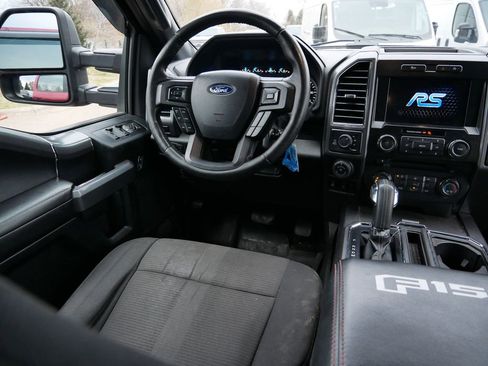 Used 2017 Ford F150 XLT w/ Equipment Group 302A Luxury image 28