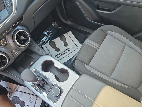 Used 2024 Chevrolet Blazer LT w/ Convenience Package FWD image 26