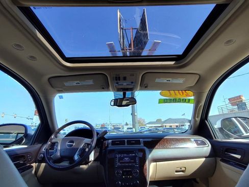 Used 2011 GMC Yukon Denali image 37