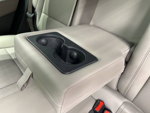 New 2026 GMC Terrain Elevation w/ Elevation Premium Package FWD image 23