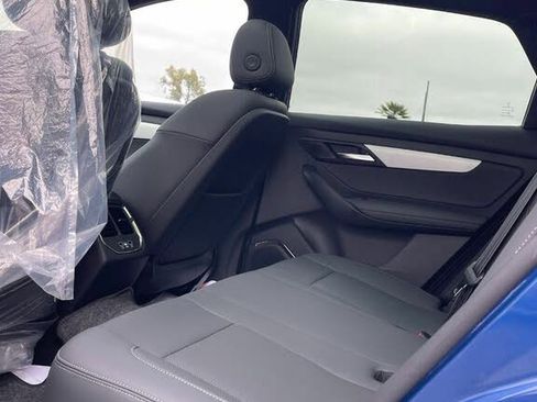 Used 2023 VinFast VF 8 Plus image 99