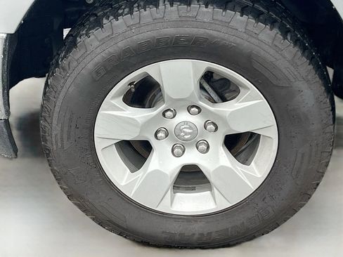 Used 2024 RAM 1500 Big Horn image 30