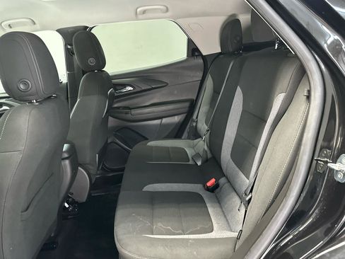 Used 2023 Chevrolet TrailBlazer LT FWD image 13
